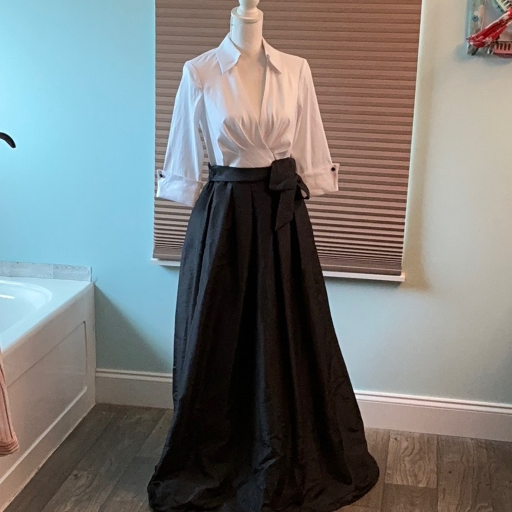 Black A-Line Maxi Wrap Dress for Cocktail - Picture 6 of 6